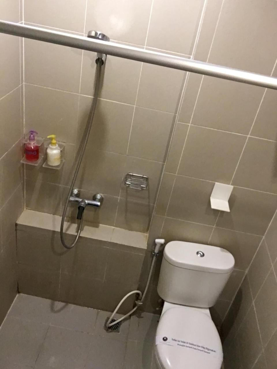 Hotel Wisata Niaga Purwokerto Esterno foto