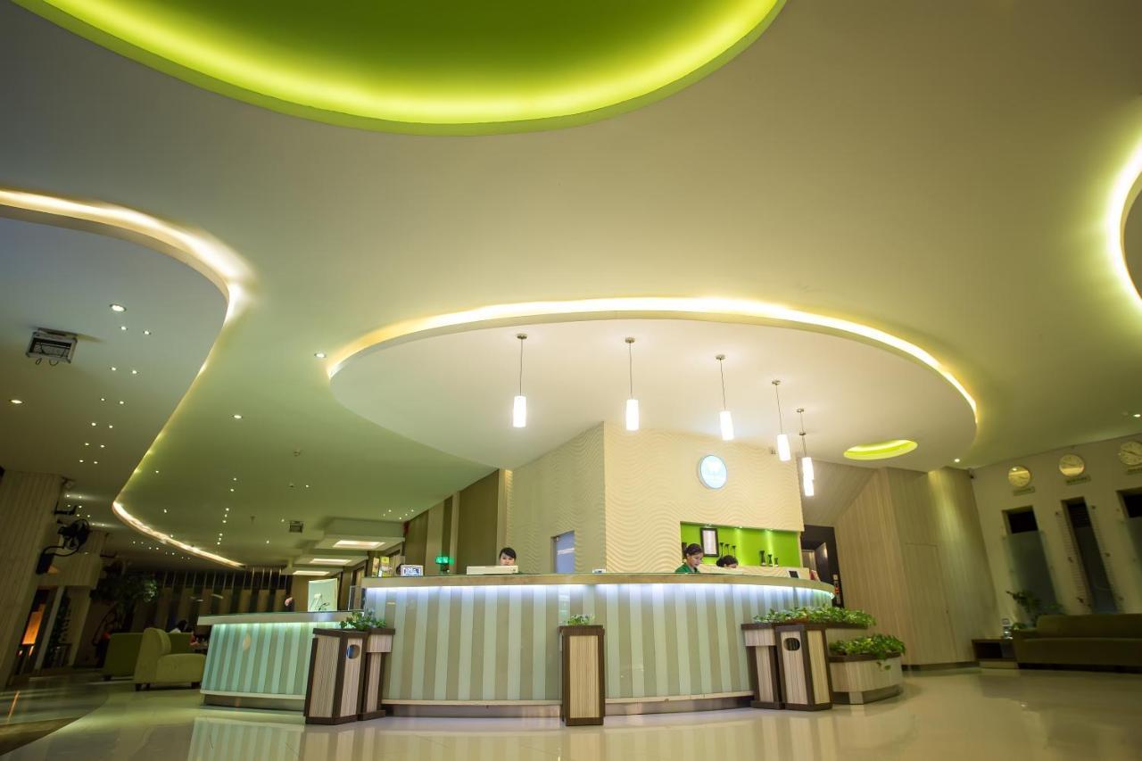 Hotel Wisata Niaga Purwokerto Esterno foto